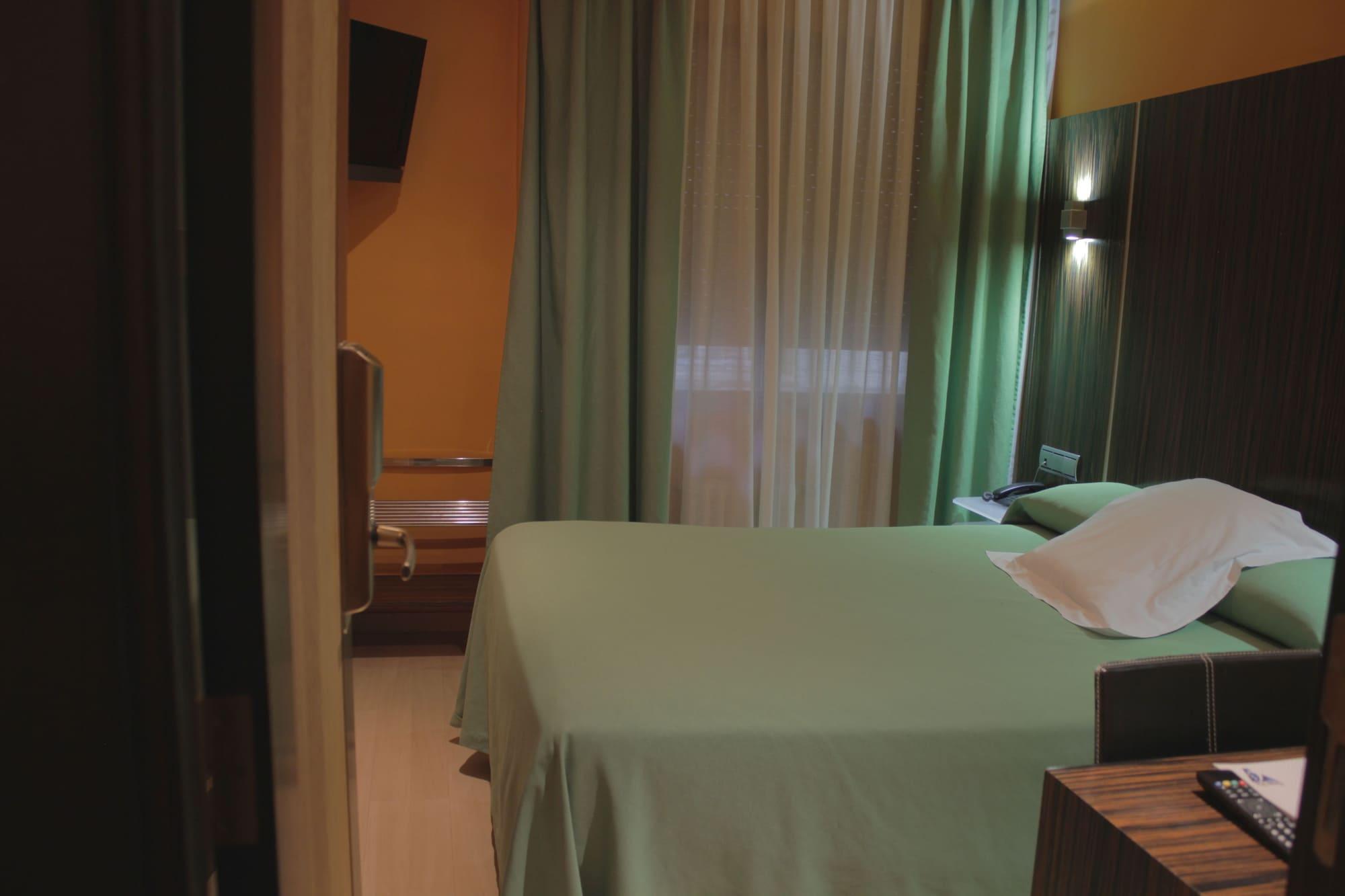 Hotel Gran Via ซาราโกซา ภายนอก รูปภาพ