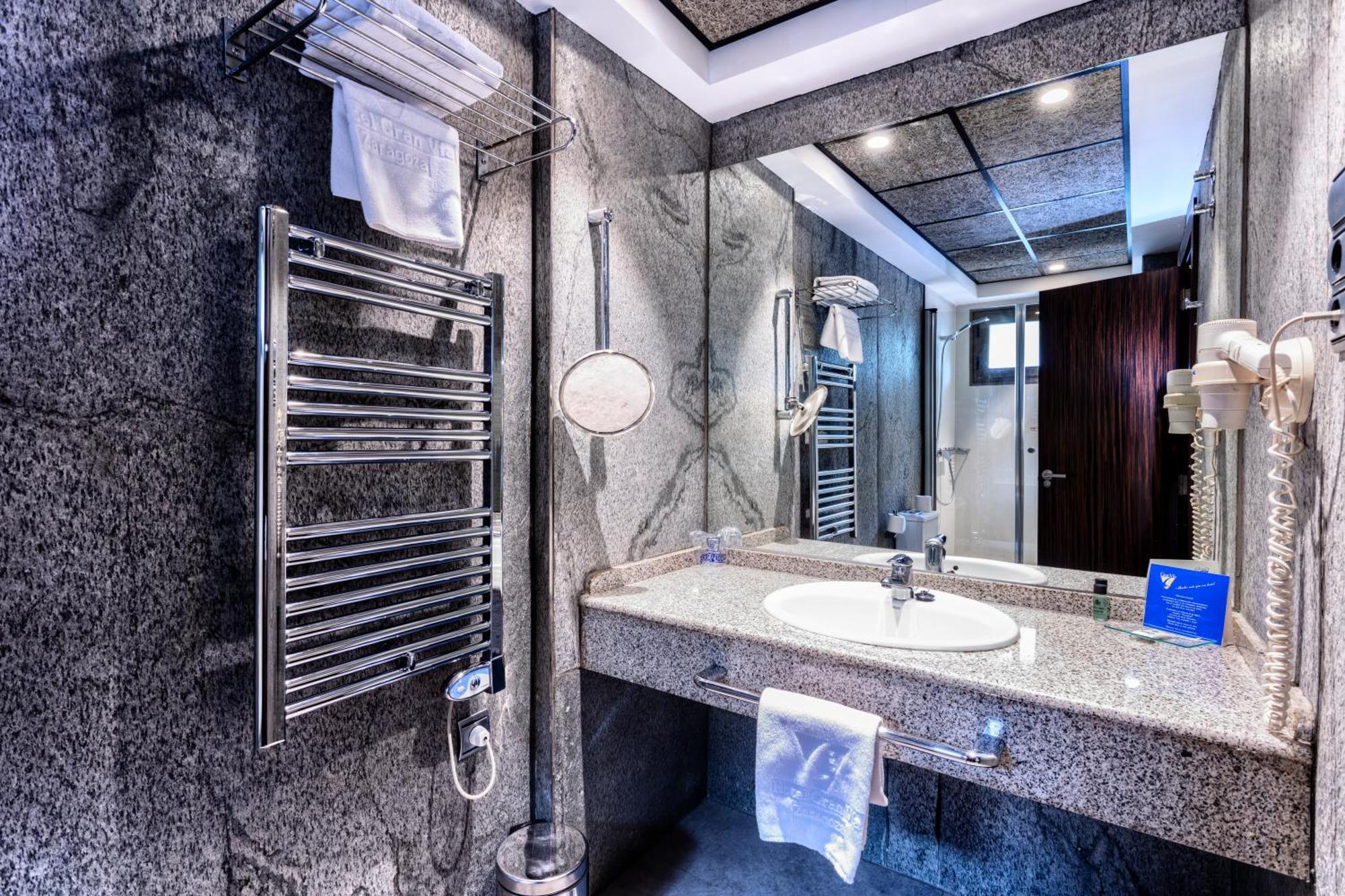 Hotel Gran Via ซาราโกซา ภายนอก รูปภาพ