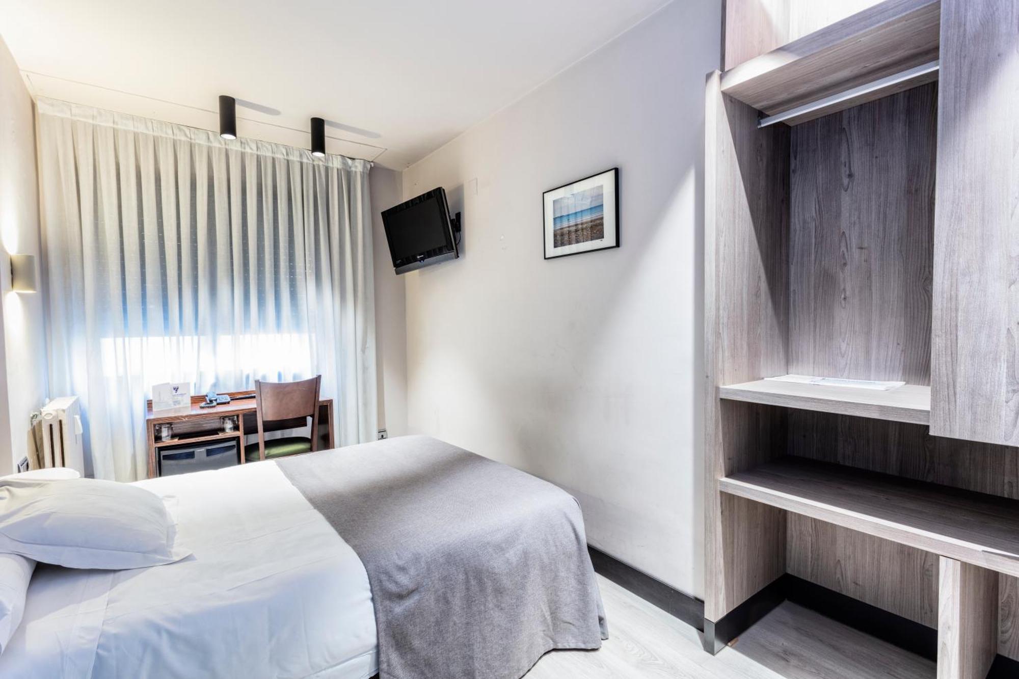 Hotel Gran Via ซาราโกซา ภายนอก รูปภาพ