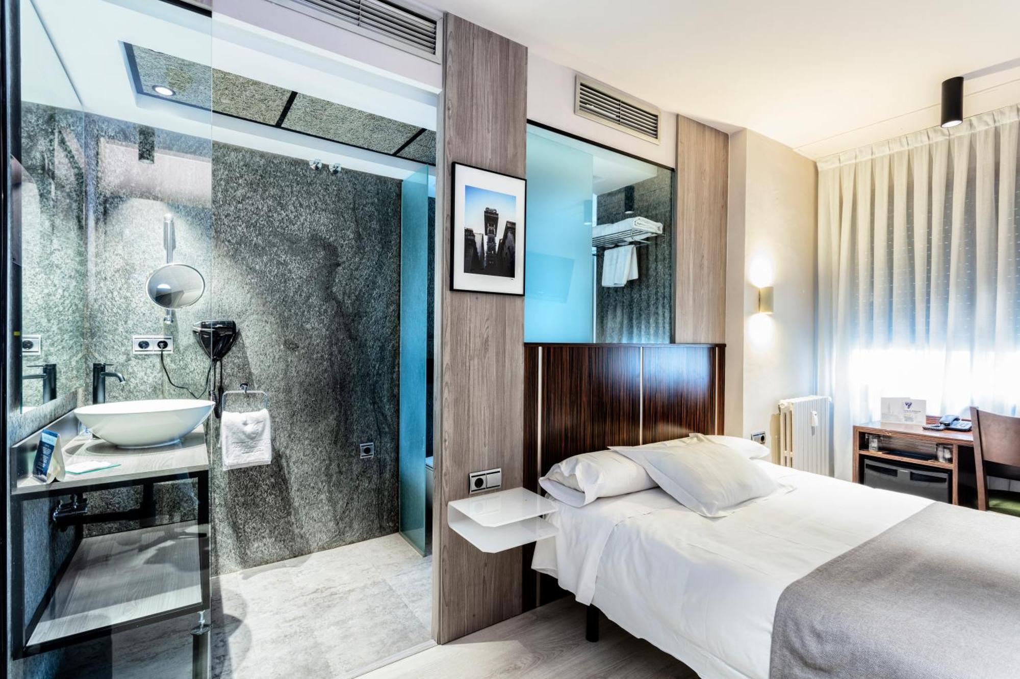 Hotel Gran Via ซาราโกซา ภายนอก รูปภาพ