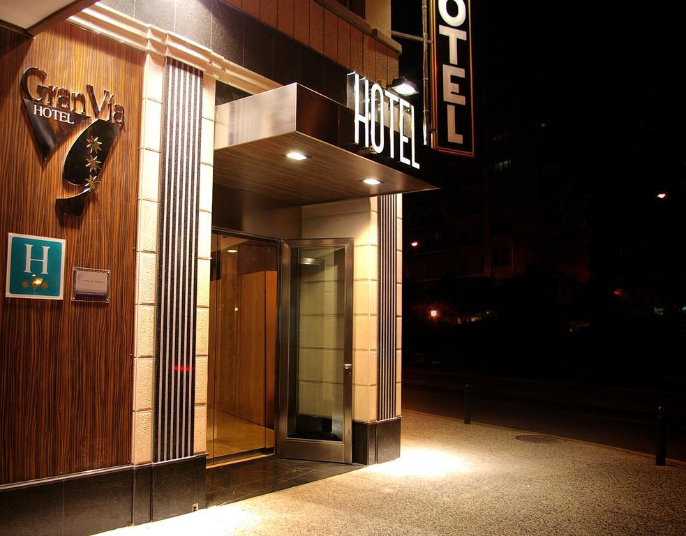 Hotel Gran Via ซาราโกซา ภายนอก รูปภาพ