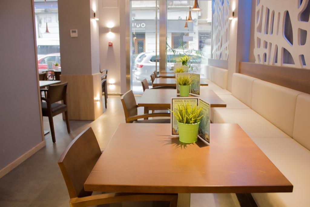Hotel Gran Via ซาราโกซา ภายนอก รูปภาพ
