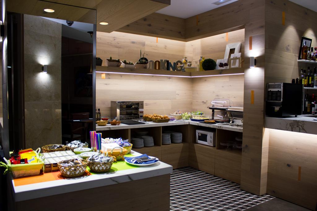Hotel Gran Via ซาราโกซา ภายนอก รูปภาพ
